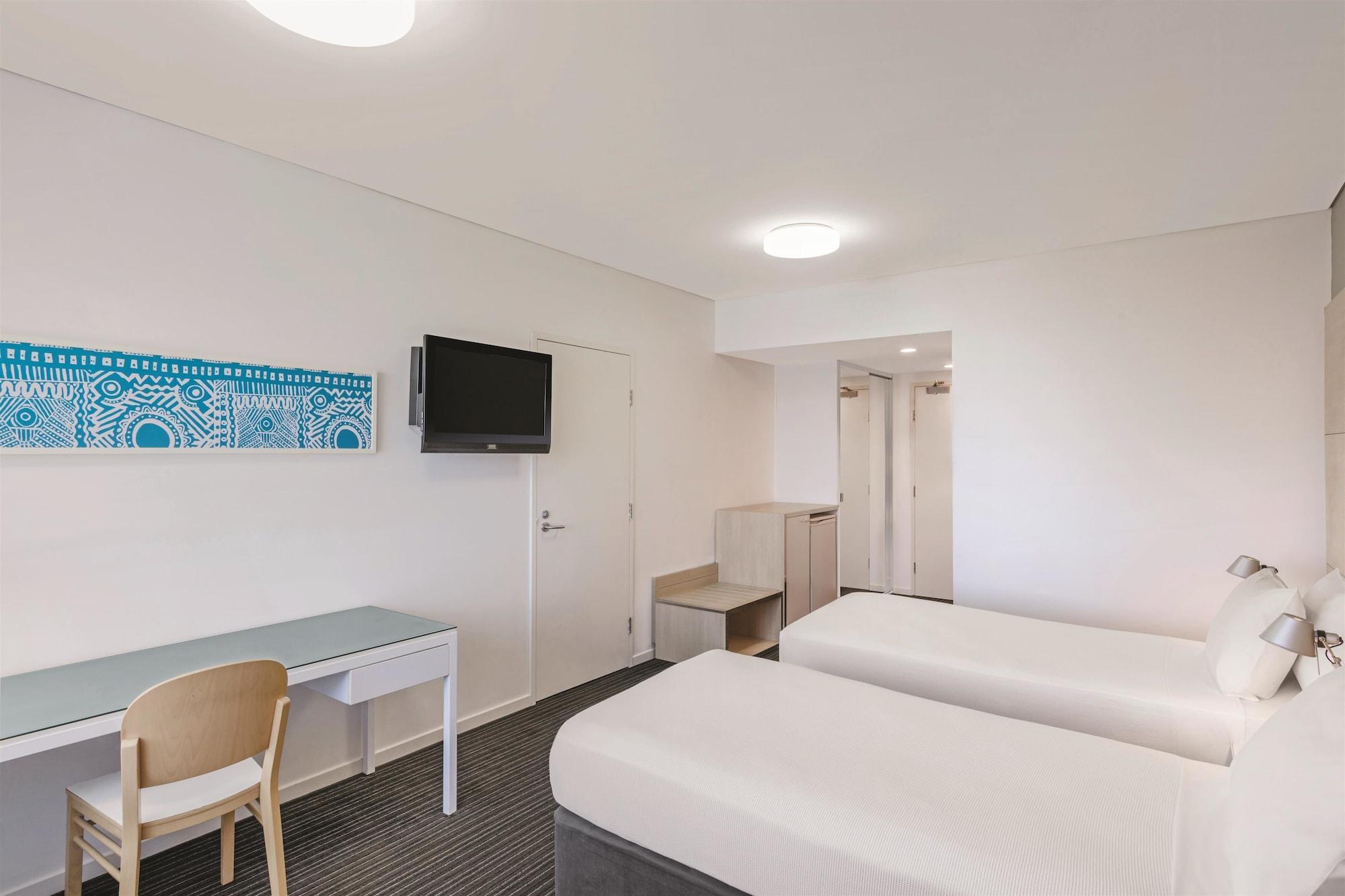 Hotel Vibe Waterfront 4*