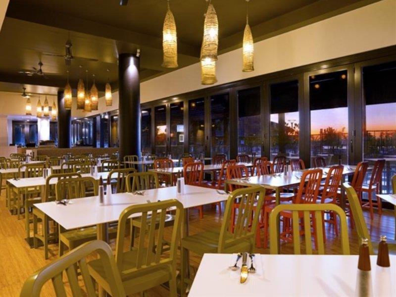 Hotel Vibe Waterfront 4*