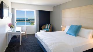 Vibe Waterfront 4* Darwin