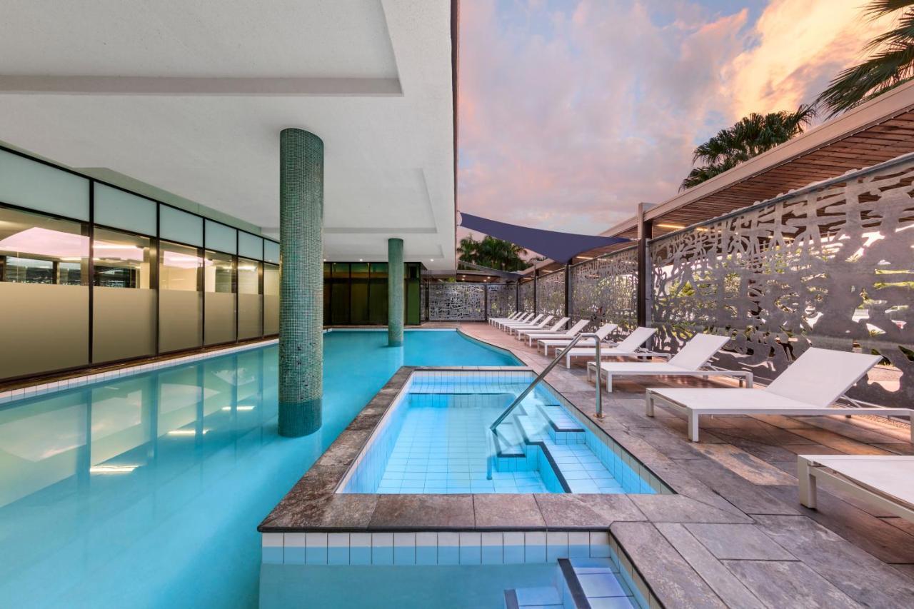 Vibe Waterfront 4*